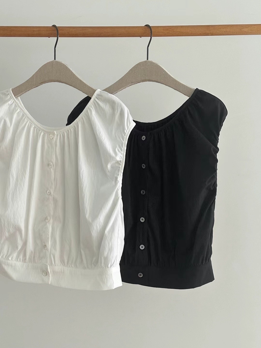 FLAT WHITE韓國代購㊣女士新品25春夏時尚推薦真品襯衫蕾絲衫FLAT WHITE襯衫/蕾絲衫