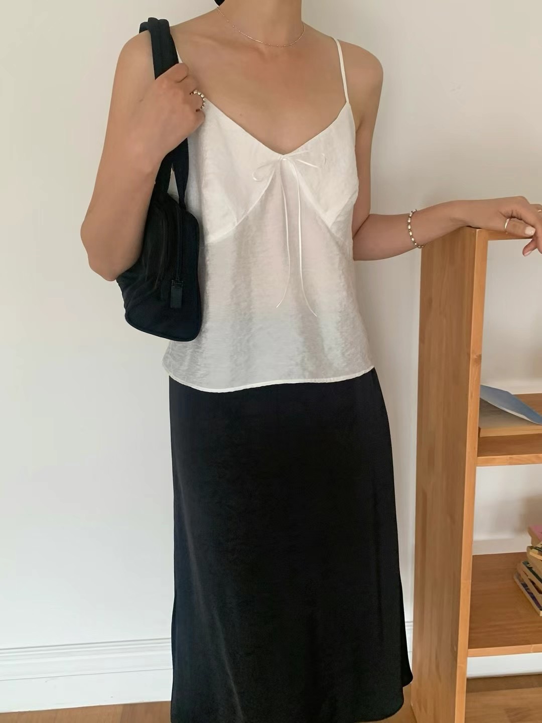 FLAT WHITE韓國直郵㊣女士新款真品人氣推薦職業休閑吊帶背心FLAT WHITE吊帶/背心