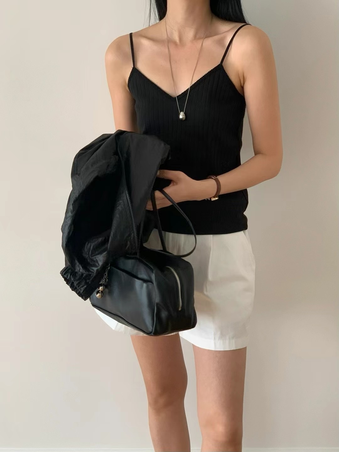 FLAT WHITE韓國直郵㊣女裝新品熱賣人氣推薦時尚職業吊帶背心FLAT WHITE吊帶/背心
