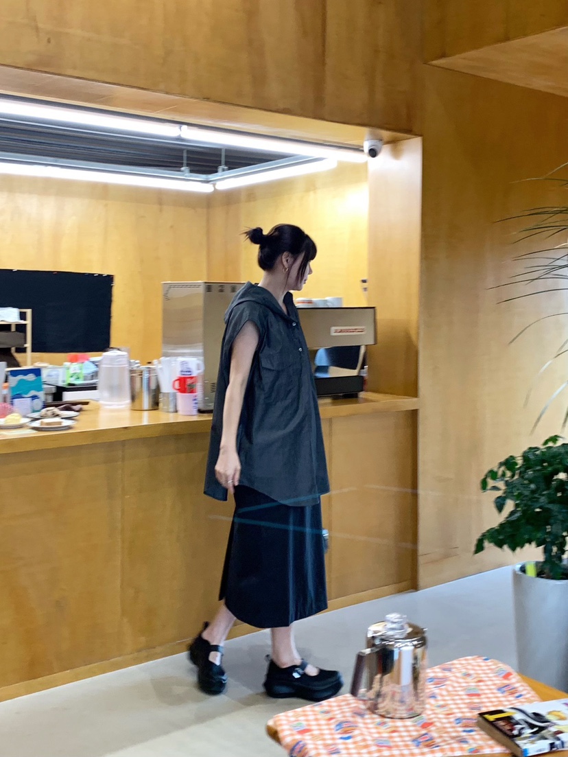 COURGETTE韓國直郵㊣女士新款真品推薦熱賣時尚襯衫蕾絲衫連帽COURGETTE襯衫/蕾絲衫