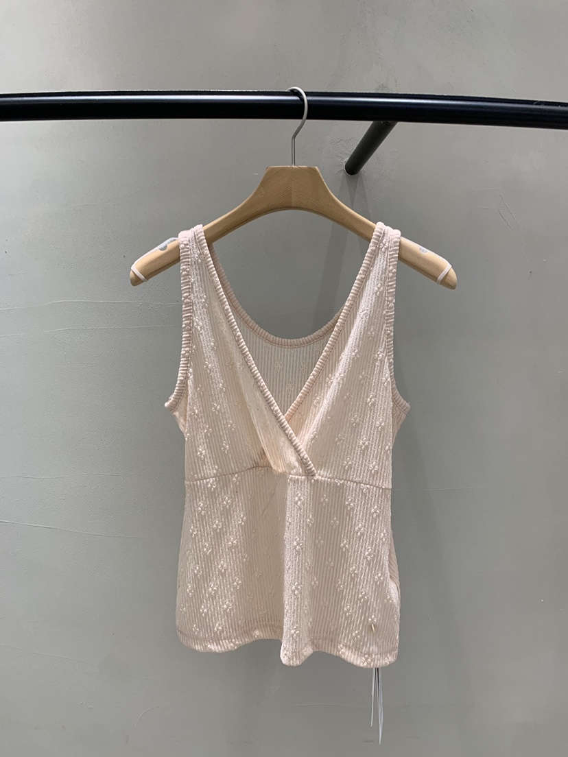 BOUTIQUE SEOUL-P東大門㊣直郵女裝新款人氣吊帶背心蕾絲花But ton/BOUTIQUE SEOUL吊帶/背心圖色1