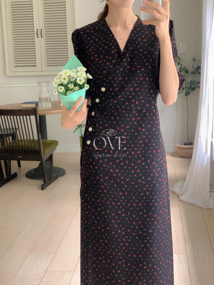 OVE東大門㊣實拍女裝新款時尚休閑推薦熱賣真品職業連衣裙復古OVE連衣裙