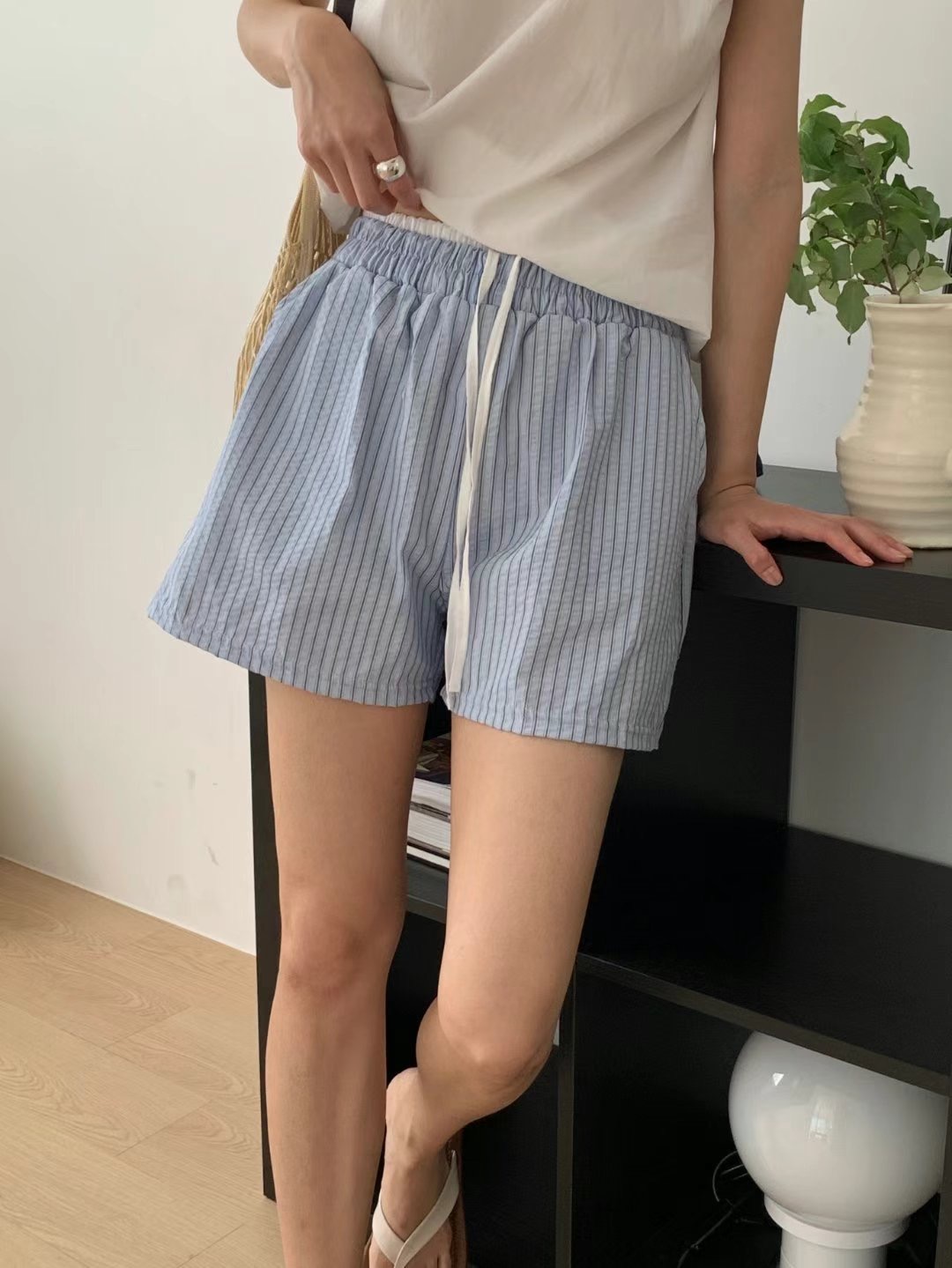 POMELO東大門㊣實拍女裝新品推薦真品人氣25春夏時尚職業短褲POMELO短褲圖色2