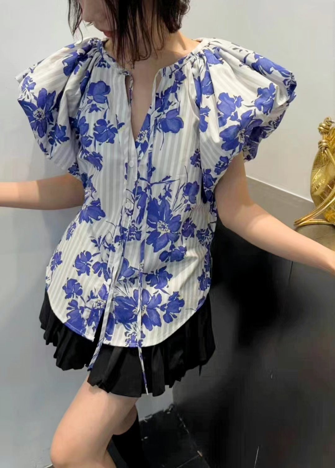 THE COCO韓國直郵㊣女士新品真品職業休閑25春夏襯衫蕾絲衫花朵THE COCO襯衫/蕾絲衫