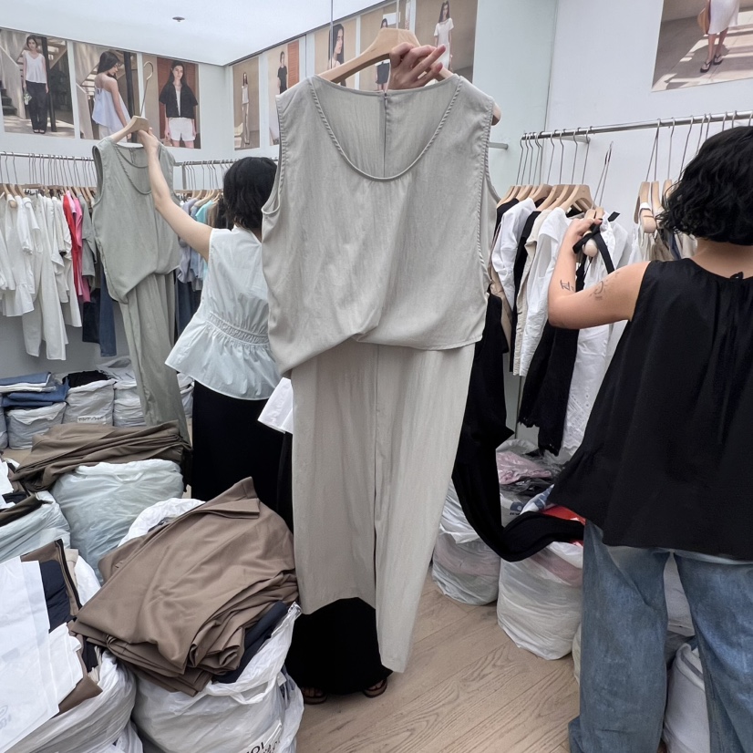 MOI-A東大門㊣直郵女士新款人氣推薦真品時尚熱賣職業連衣裙MOI-A連衣裙