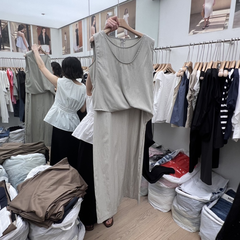 MOI-A東大門㊣直郵女士新款人氣推薦真品時尚熱賣職業連衣裙MOI-A連衣裙圖色1