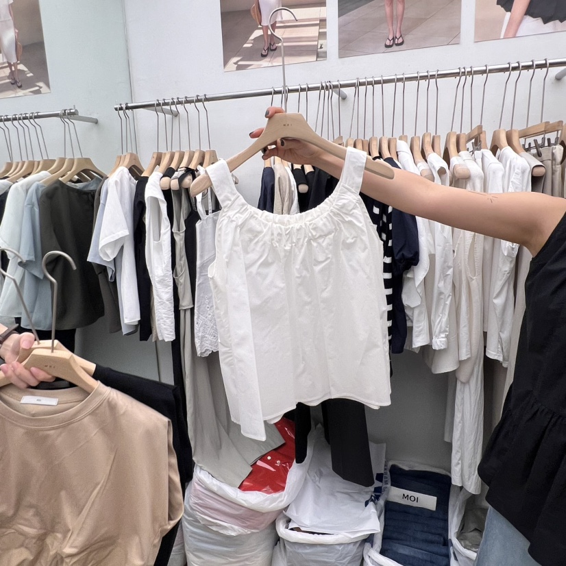 MOI-A東大門㊣直郵女裝新品25春夏熱賣人氣職業時尚吊帶背心MOI-A吊帶/背心圖色1