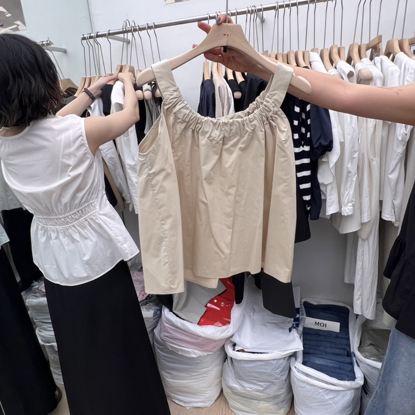 MOI-A東大門㊣直郵女裝新品25春夏熱賣人氣職業時尚吊帶背心MOI-A吊帶/背心圖色2