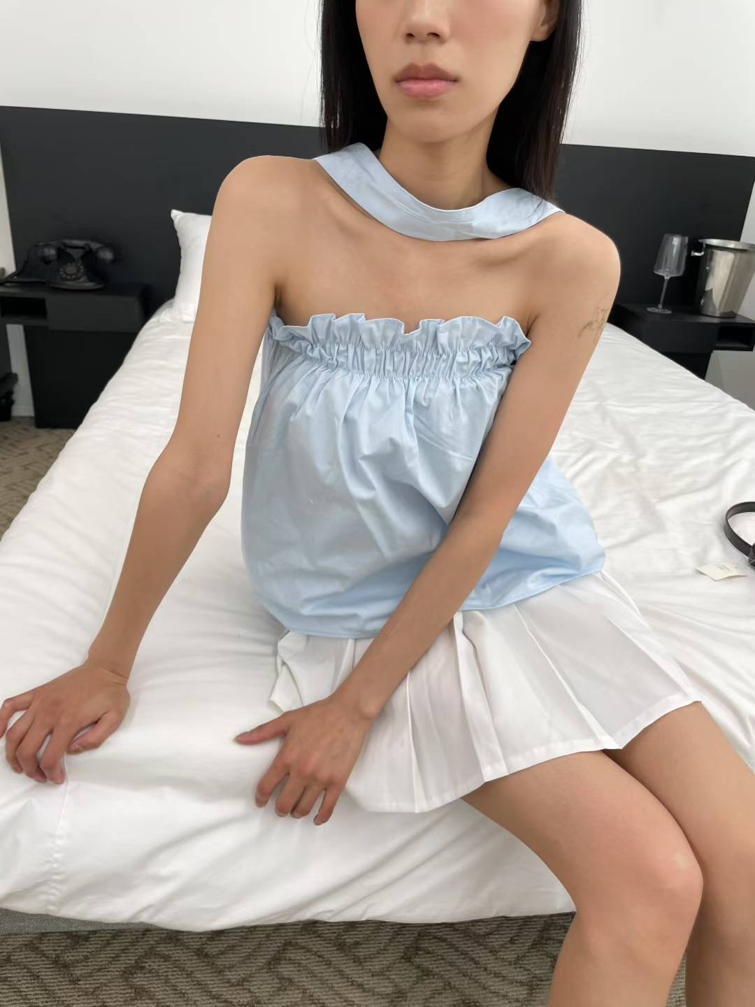 HOLYMOLY東大門㊣直郵女裝新款職業推薦人氣吊帶背心荷葉邊HOLYMOLY吊帶/背心圖色2