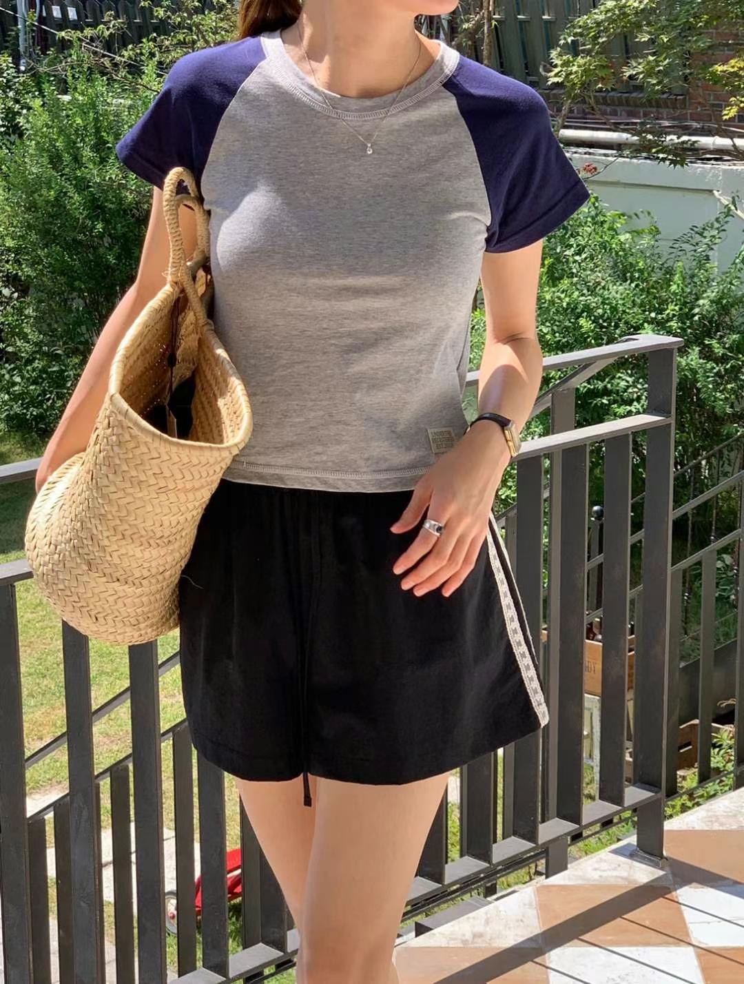 AREING東大門㊣直郵女士新品推薦25春夏真品時尚休閑人氣短褲AREING短褲圖色1