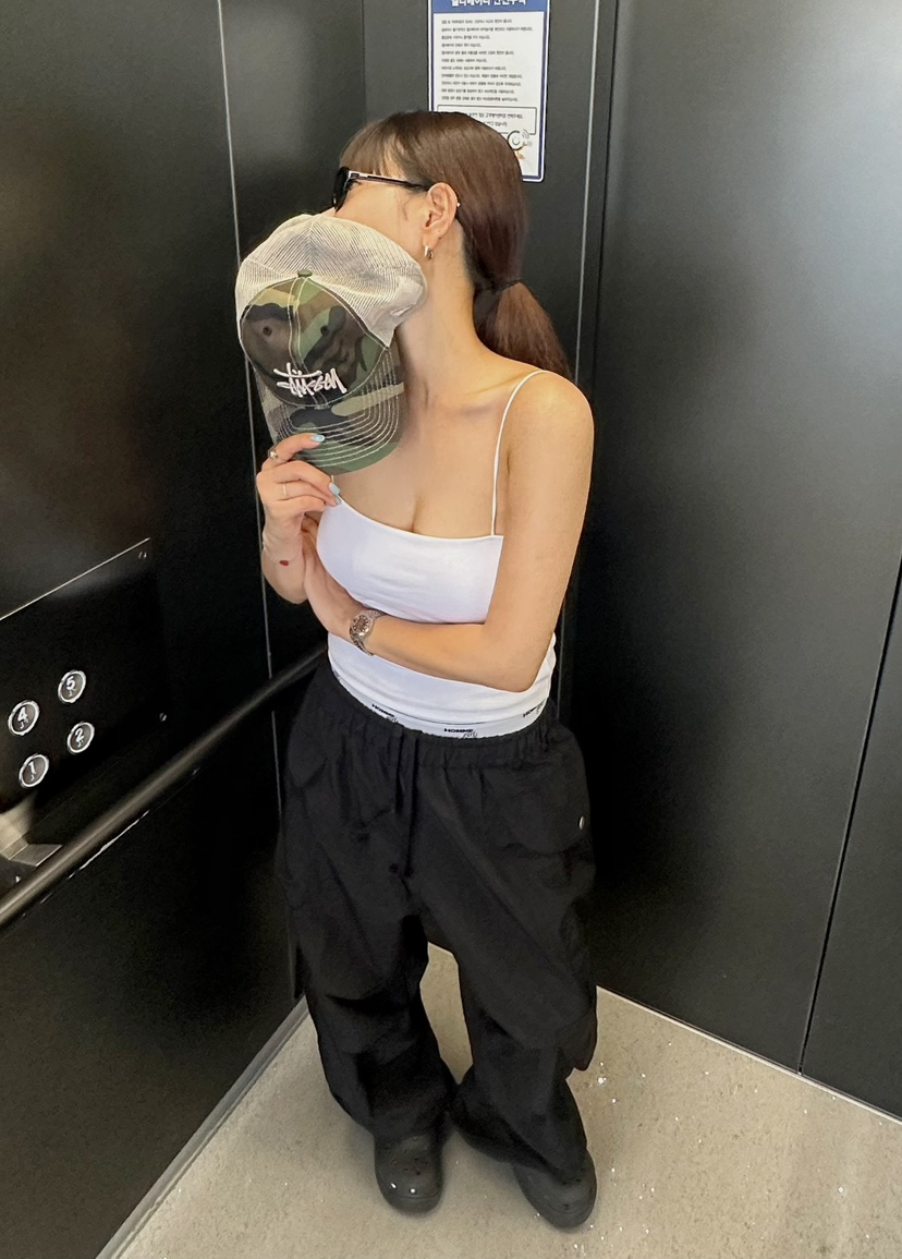 BYRING東大門㊣代購女裝新品熱賣時尚推薦職業吊帶背心褶皺BYRING吊帶/背心