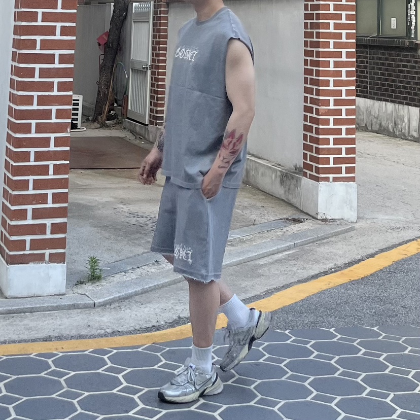 707.APT韓國直郵㊣女裝新款時尚真品職業休閑人氣推薦T恤刺繡707.APTT恤