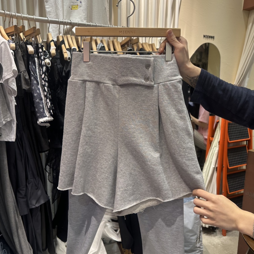 MIENNE韓國直郵㊣女裝新品時尚熱賣人氣推薦職業休閑短褲紐扣MIENNE短褲圖色3