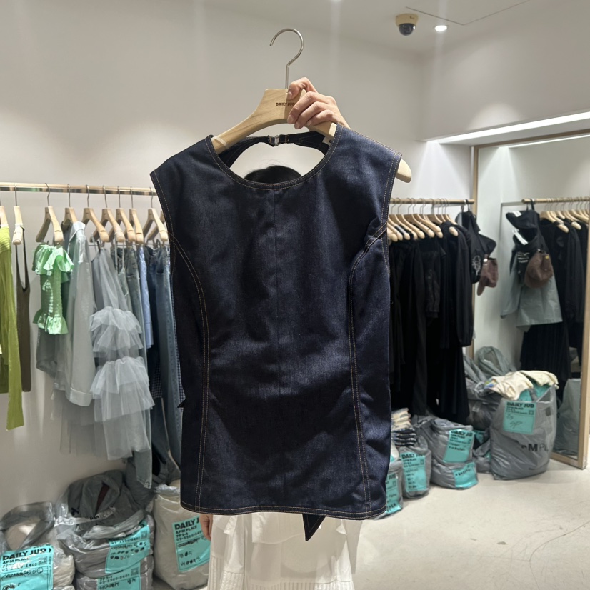 DAILYJUD韓國直郵㊣女裝新款25春夏時尚推薦職業真品吊帶背心DAILY JUD吊帶/背心