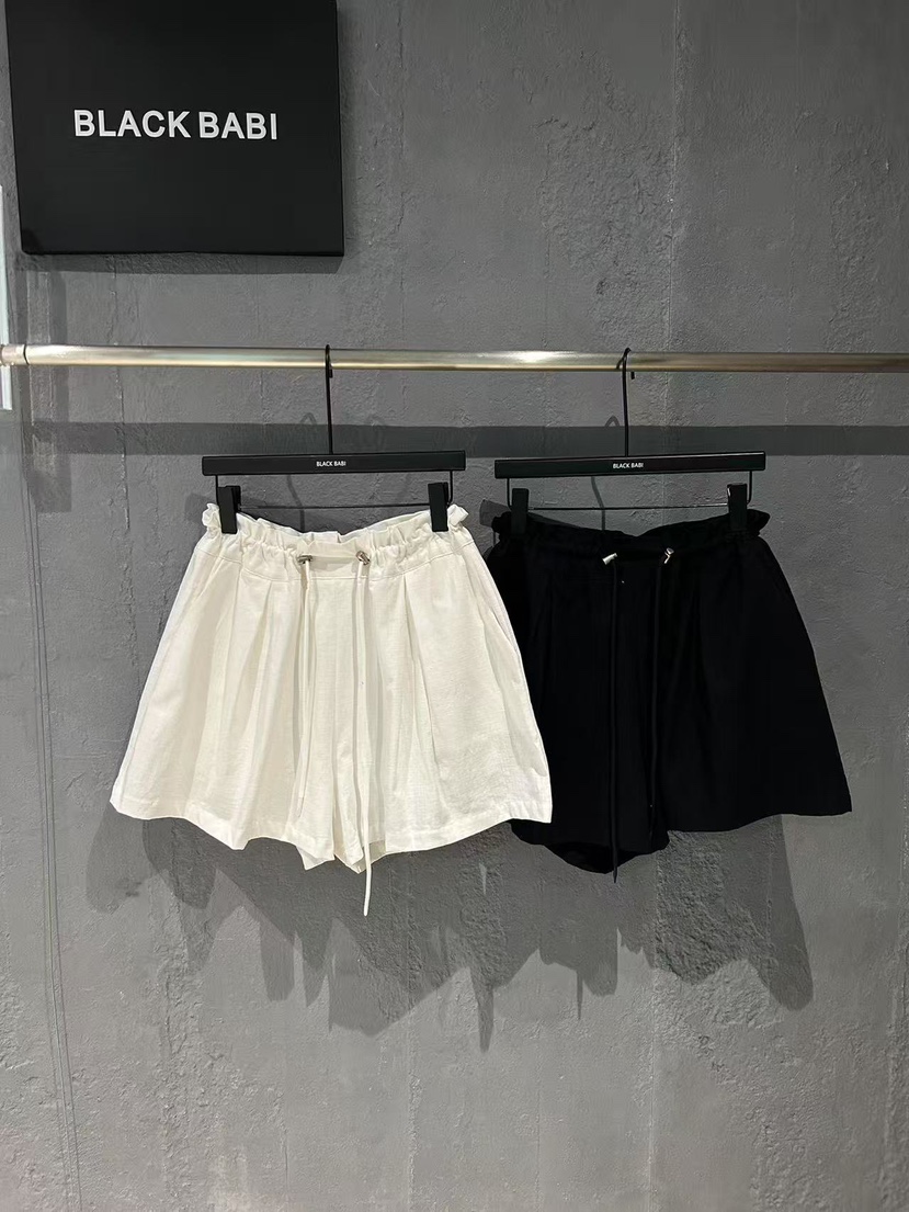 BLACK BABI東大門㊣代購女士新款休閑熱賣時尚職業推薦短褲BLACK BABI短褲