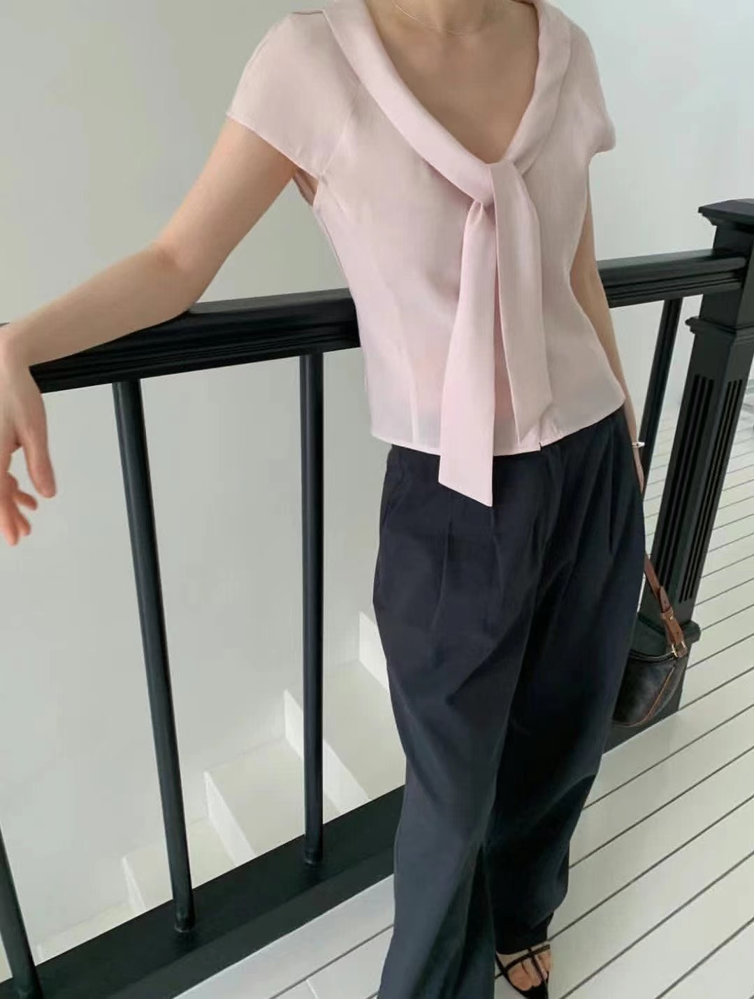 WEARRAW韓國代購㊣女裝新款25春夏職業休閑人氣時尚襯衫蕾絲衫WEARRAW襯衫/蕾絲衫