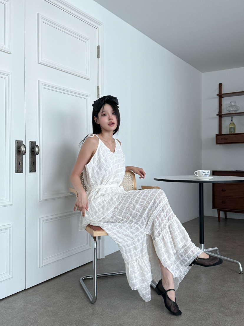 MAISONDEGLORY東大門㊣直郵女士新款休閑熱賣套裝裹身裙套裝MAISON DE GLORY套裝