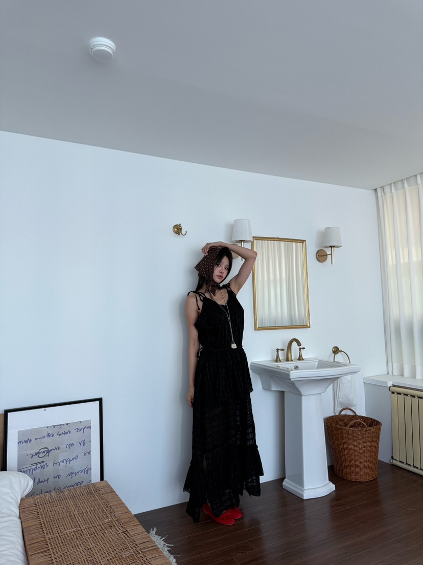 MAISONDEGLORY東大門㊣直郵女士新款休閑熱賣套裝裹身裙套裝MAISON DE GLORY套裝