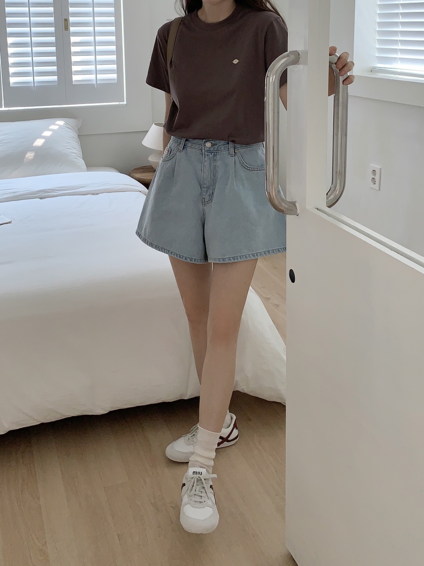 FORMSTUDIO東大門㊣實拍女裝新品時尚人氣熱賣推薦短褲喇叭FORMSTUDIO短褲
