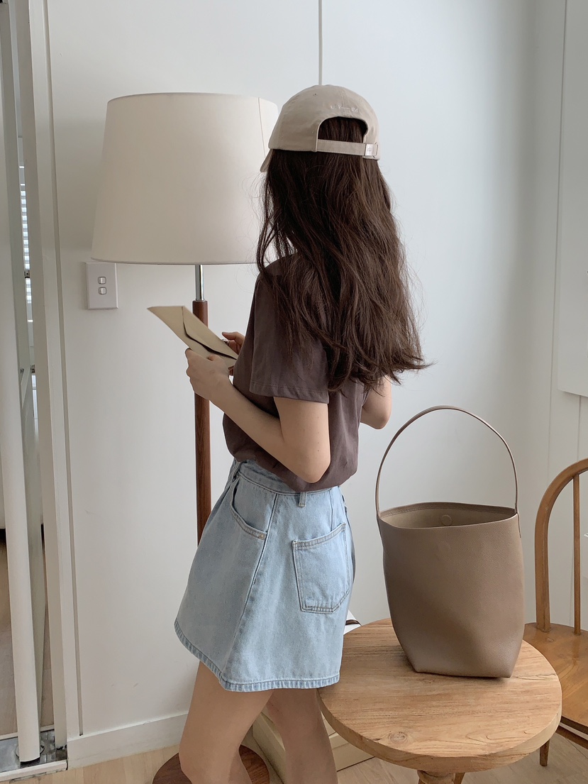 FORMSTUDIO東大門㊣實拍女裝新品時尚人氣熱賣推薦短褲喇叭FORMSTUDIO短褲