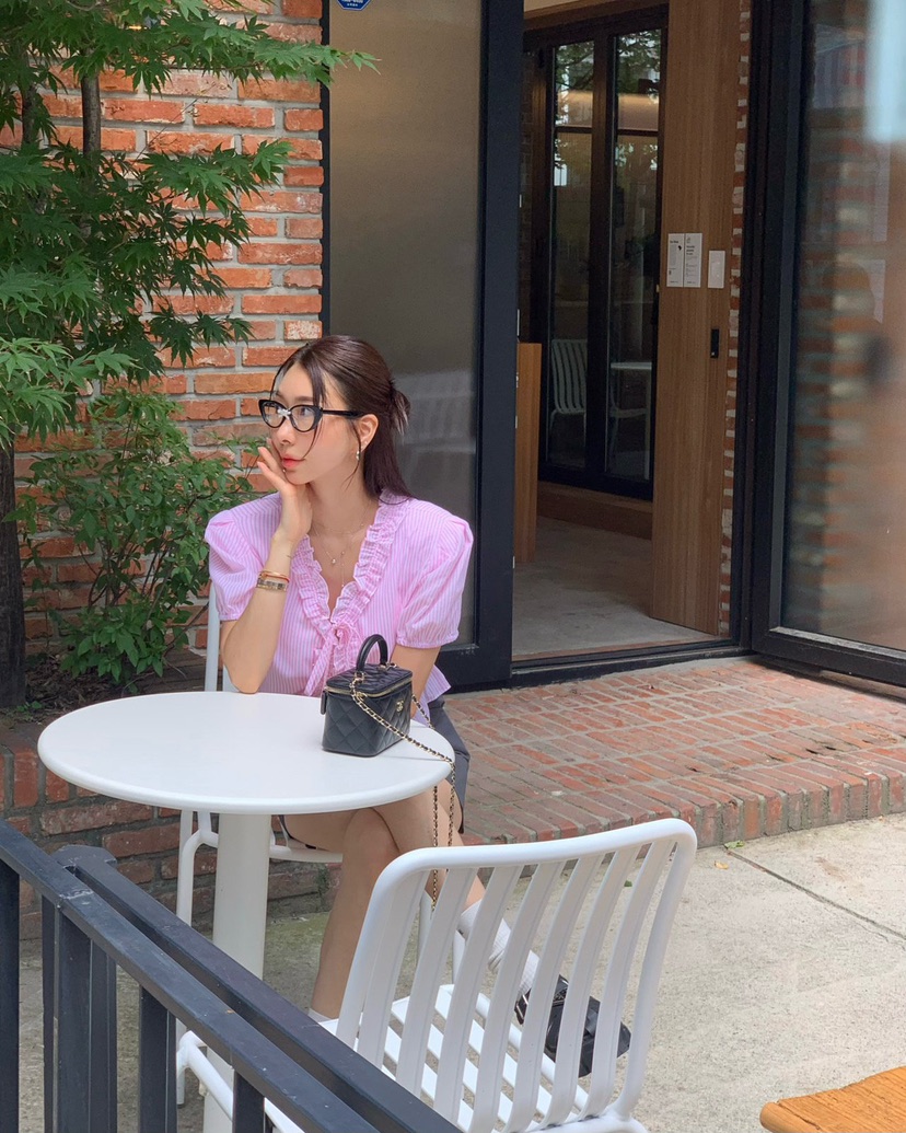 REVE CITE-L東大門㊣代購女裝新品真品襯衫蕾絲衫荷葉邊蝴蝶結REVE CITE襯衫/蕾絲衫
