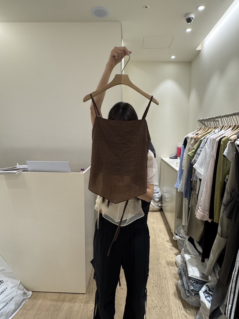 FLOWER-L東大門㊣代購女士新款職業真品推薦熱賣吊帶背心緊身FLOWER吊帶/背心圖色3