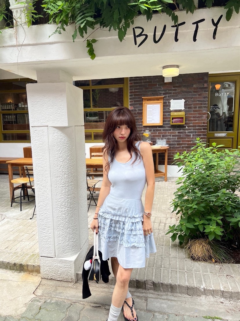 SOLAR東大門㊣實拍女士新品職業熱賣時尚25春夏連衣裙荷葉邊SOLAR連衣裙