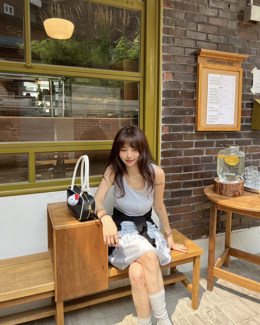 SOLAR東大門㊣實拍女士新品職業熱賣時尚25春夏連衣裙荷葉邊SOLAR連衣裙