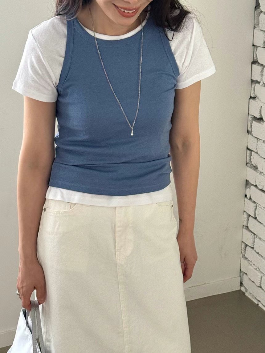 GLOSSY韓國直郵㊣女裝新品休閑職業人氣25春夏推薦吊帶背心GLOSSY吊帶/背心圖色2