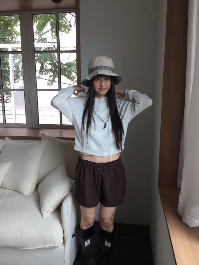 EOMPIT東大門㊣代購女裝新款休閑熱賣職業人氣真品推薦衛衣EOMPIT衛衣圖色1