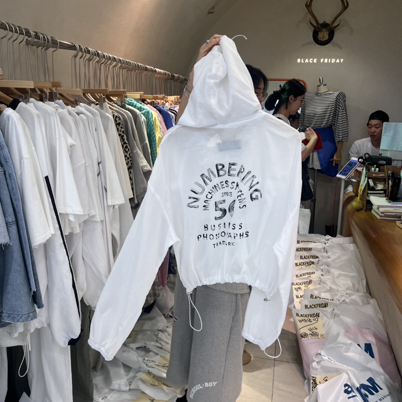 BLACKFRIDAY韓國直郵㊣女裝新品時尚休閑推薦人氣襯衫蕾絲衫BLACK FRIDAY襯衫/蕾絲衫