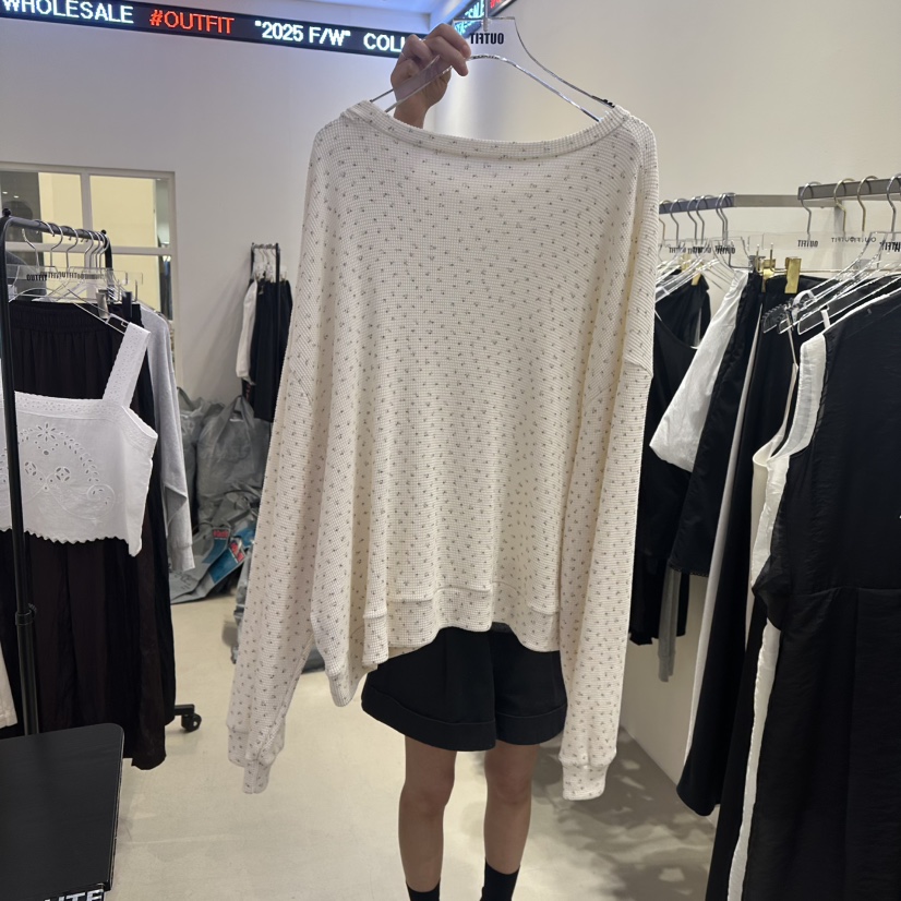 OUTFIT東大門㊣直郵女裝新款時尚25春夏推薦熱賣職業長袖T恤OUTFIT長袖T恤