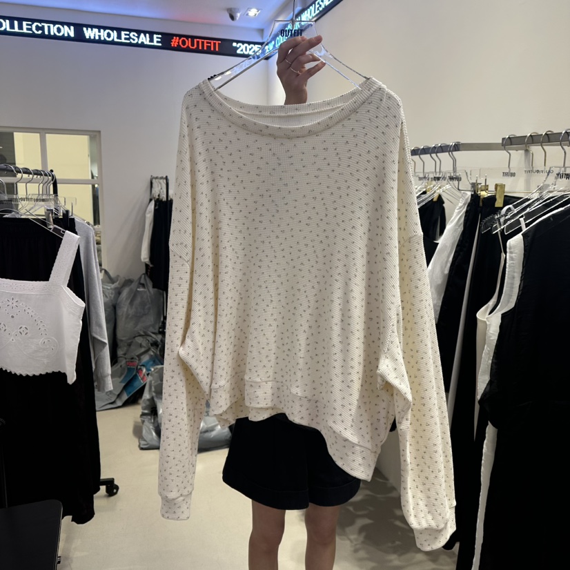 OUTFIT東大門㊣直郵女裝新款時尚25春夏推薦熱賣職業長袖T恤OUTFIT長袖T恤