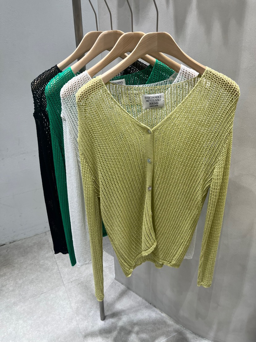 EVERCOMMERCE METICULOUSLY DESIGNED東大門㊣直郵女裝新款25春夏針織衫EVERCOMMERCE METICULOUSLY DESIGNED針織衫