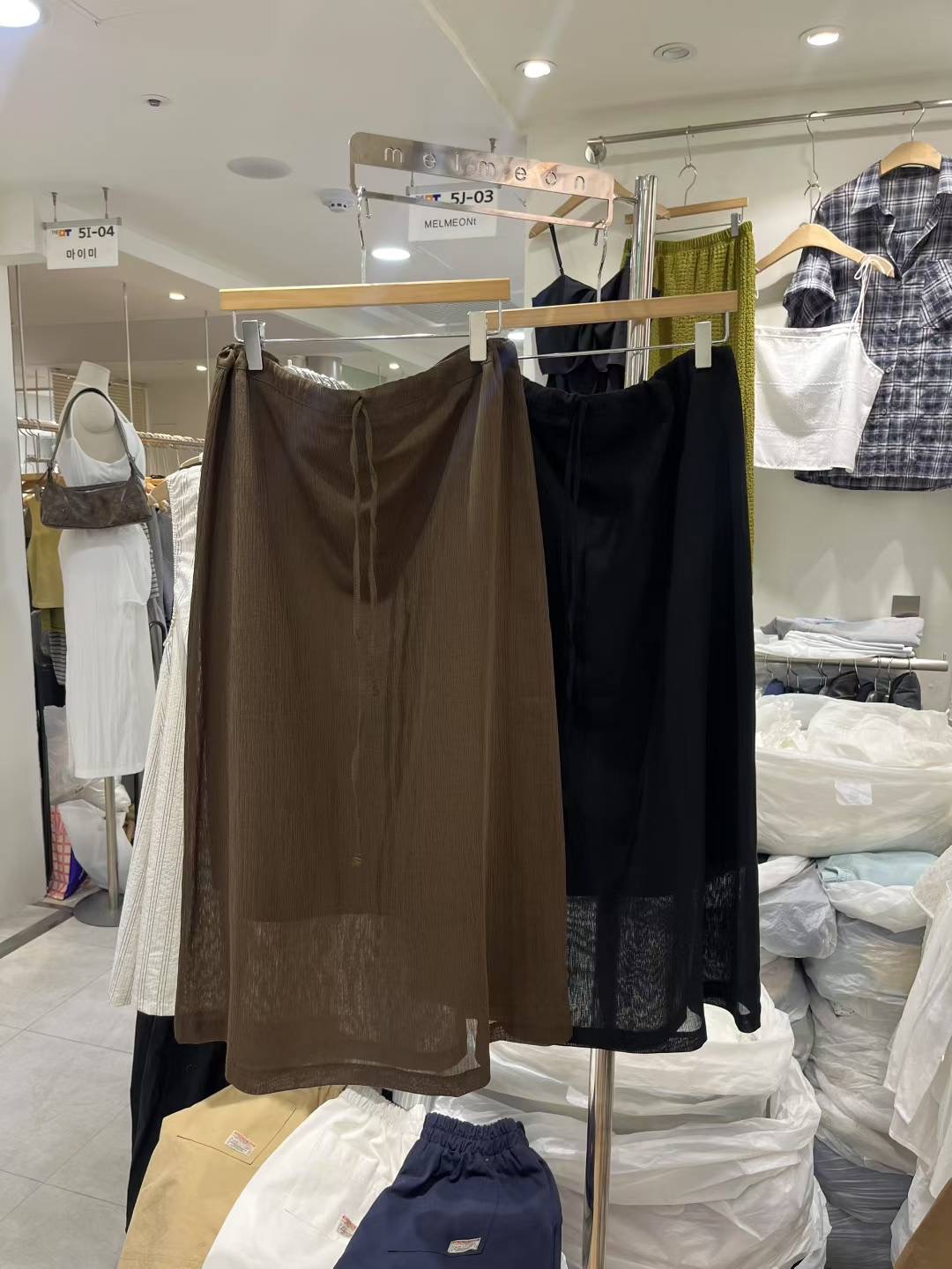 MELMEONT東大門㊣實拍女裝新品人氣熱賣時尚推薦半身裙中短裙MELMEONT半身裙/中短裙圖色2左二色