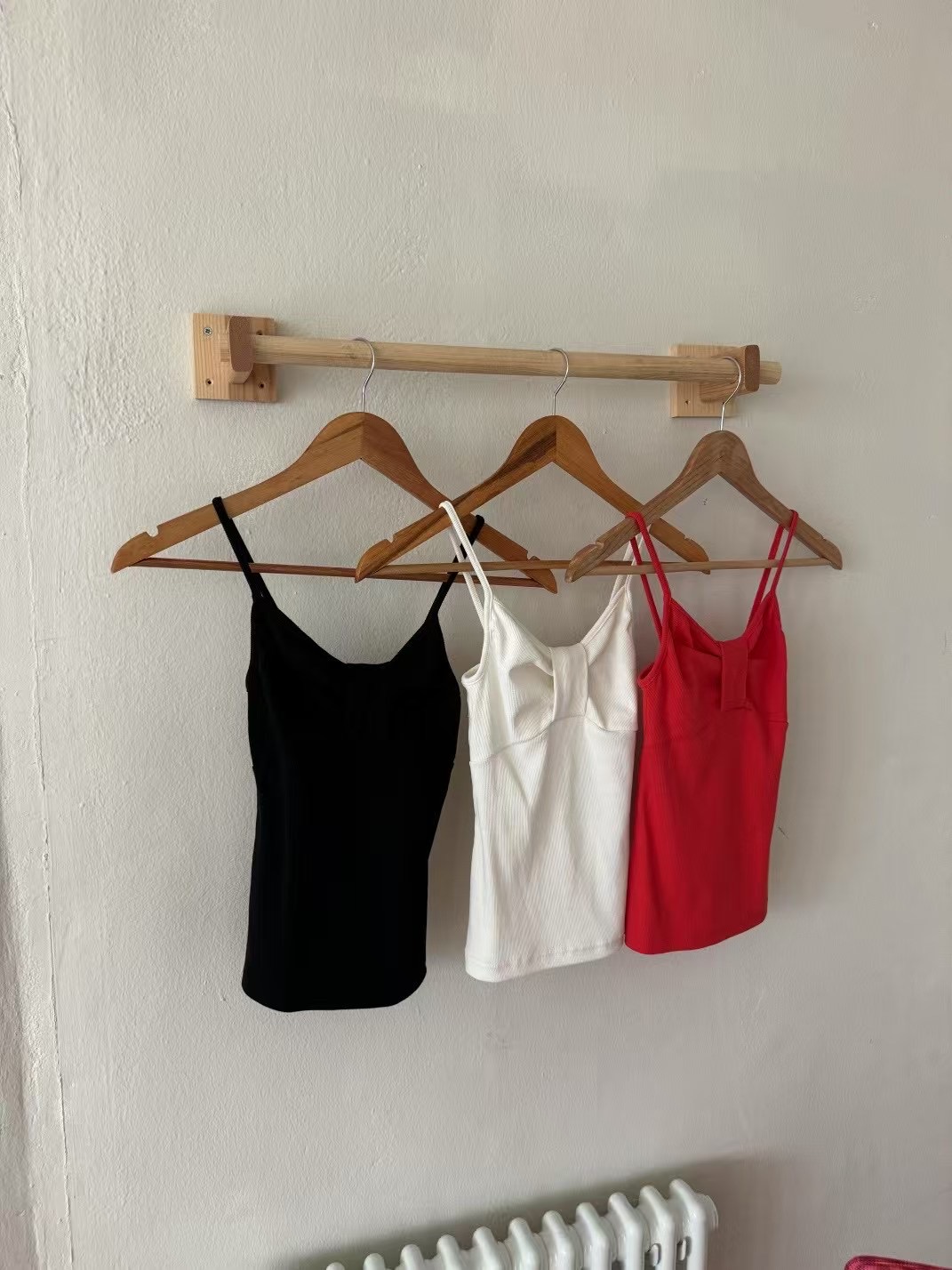 GISELE韓國代購㊣女士新品25春夏時尚熱賣真品職業吊帶背心GISELE吊帶/背心圖色2左二色