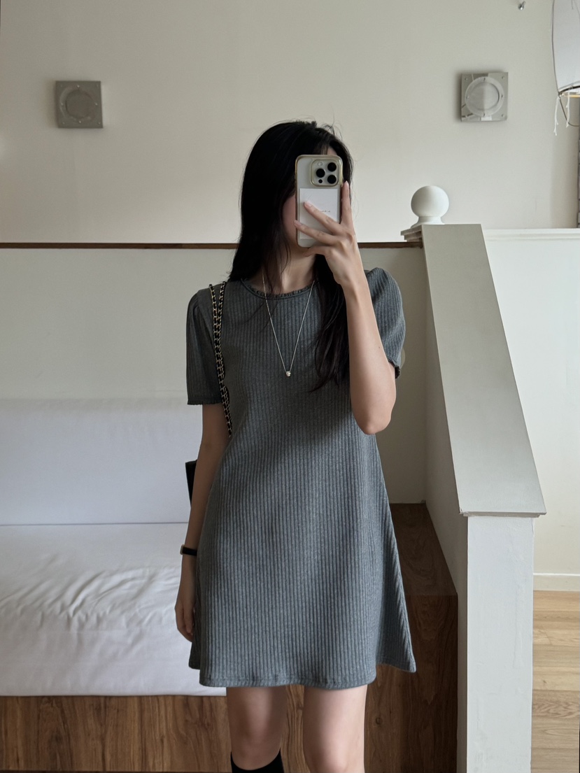 TIZZI韓國直郵㊣女裝新款人氣推薦25春夏休閑時尚職業連衣裙TIZZI連衣裙