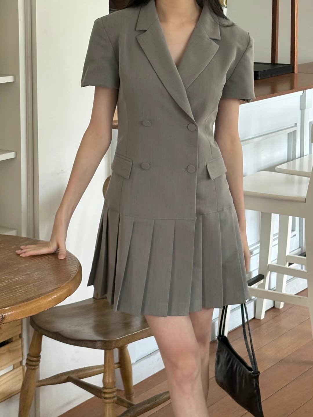 ARIANA韓國代購㊣女士新款熱賣職業人氣25春夏推薦時尚連衣裙ARIANA連衣裙圖色2