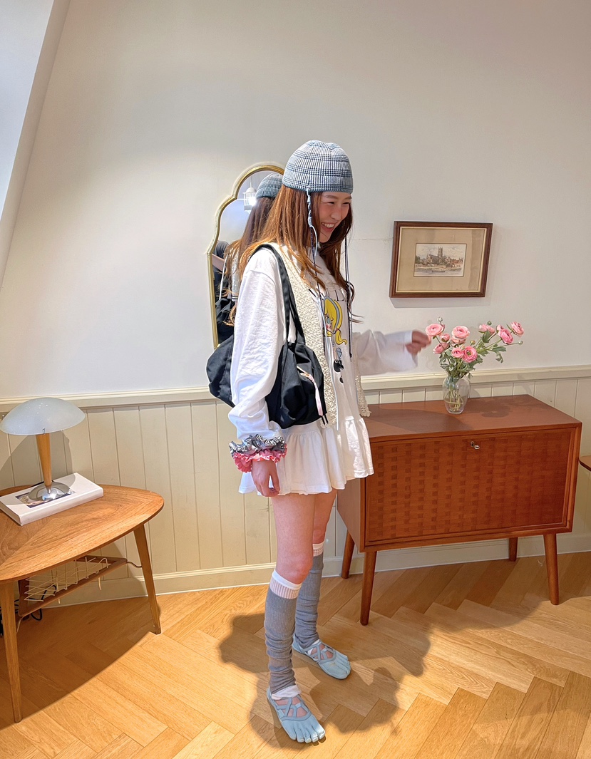 BOUTIQUE-L東大門㊣實拍女裝新款職業人氣推薦長袖T恤披肩BOUTIQUE-L長袖T恤
