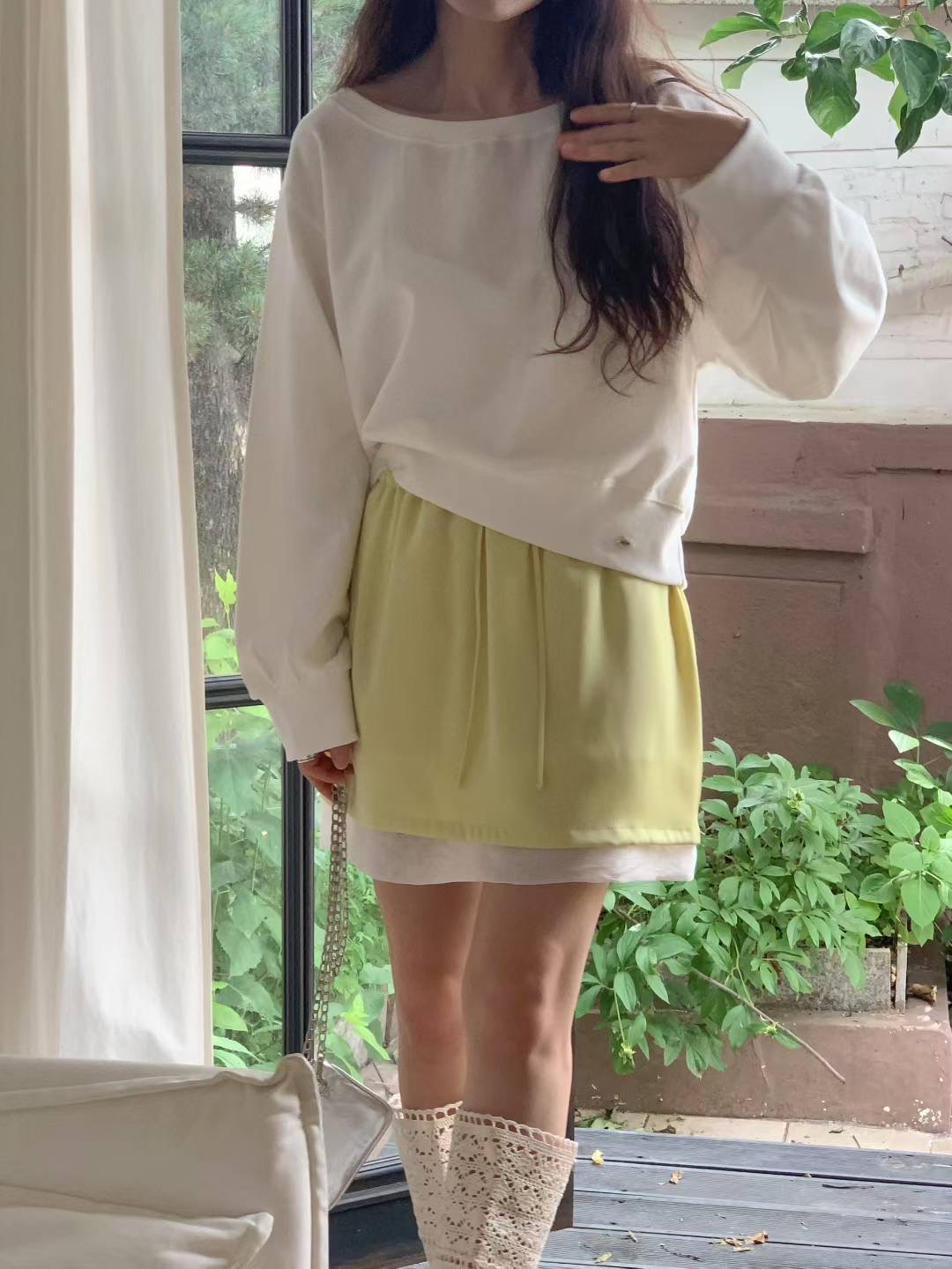 UNCOVER CUBE韓國代購㊣女裝新款職業25春夏人氣時尚熱賣衛衣LALAGIRL衛衣