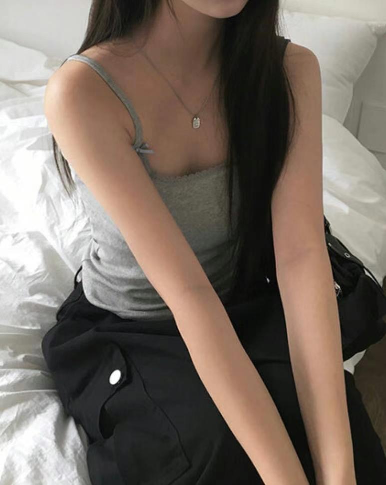 SALT.B東大門㊣實拍女士新款人氣時尚25春夏吊帶背心不含內搭SALT.B吊帶/背心