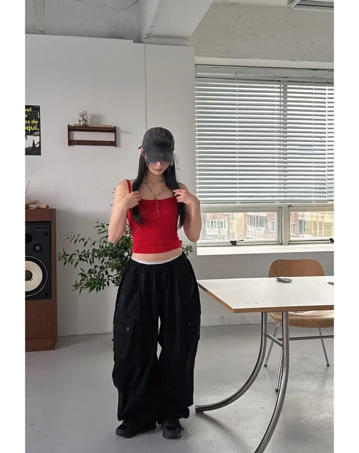 HIDDENHILLS東大門㊣代購女裝新品時尚熱賣職業人氣吊帶背心HIDDENHILLS吊帶/背心