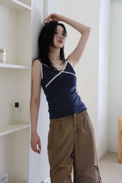HIDDENHILLS韓國代購㊣女裝新款25春夏推薦職業時尚吊帶背心HIDDENHILLS吊帶/背心