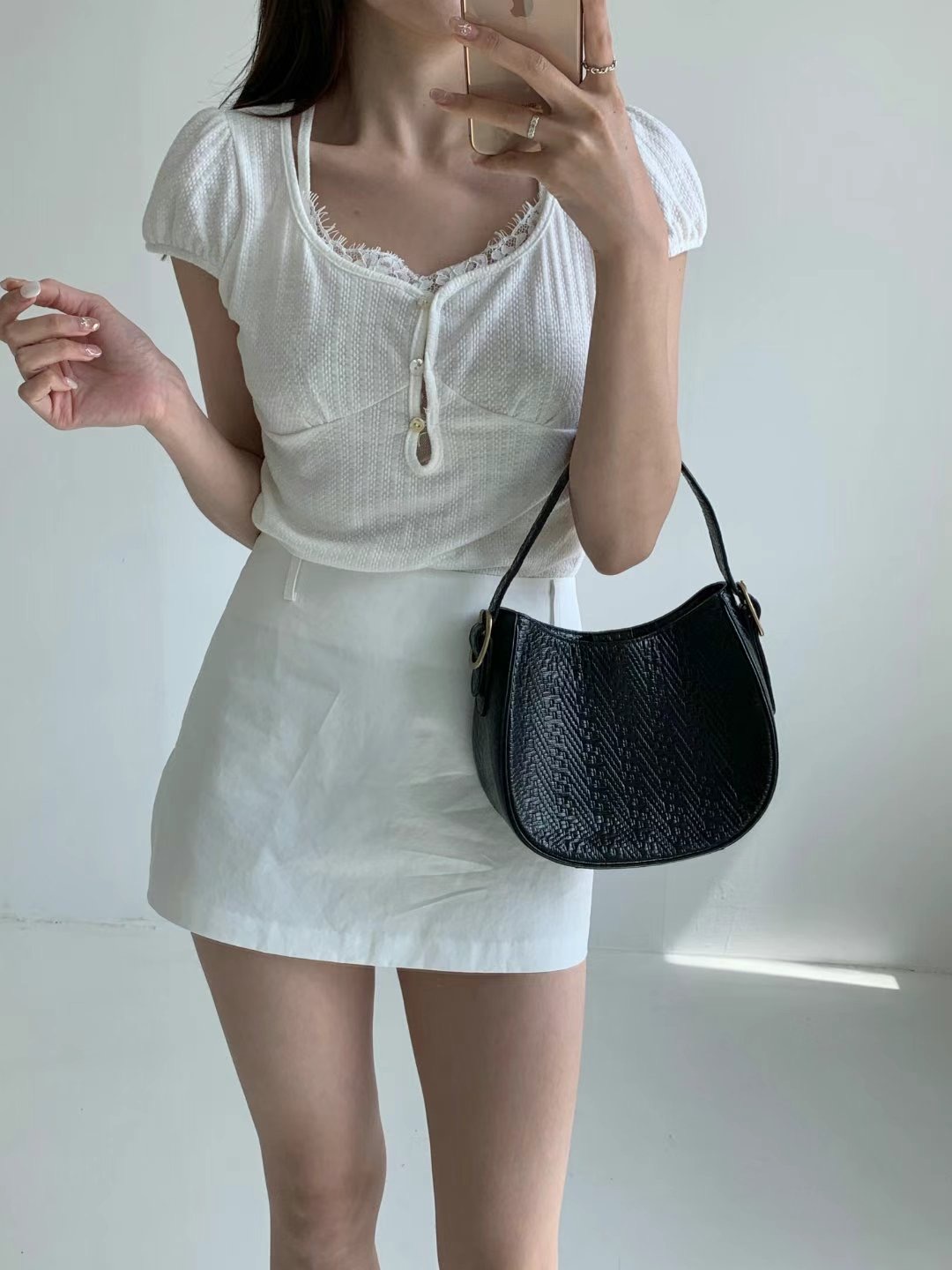 IGOTC-아가씨-T東大門㊣代購女士新款25春夏推薦襯衫蕾絲衫IGOTC-아가씨-T襯衫/蕾絲衫