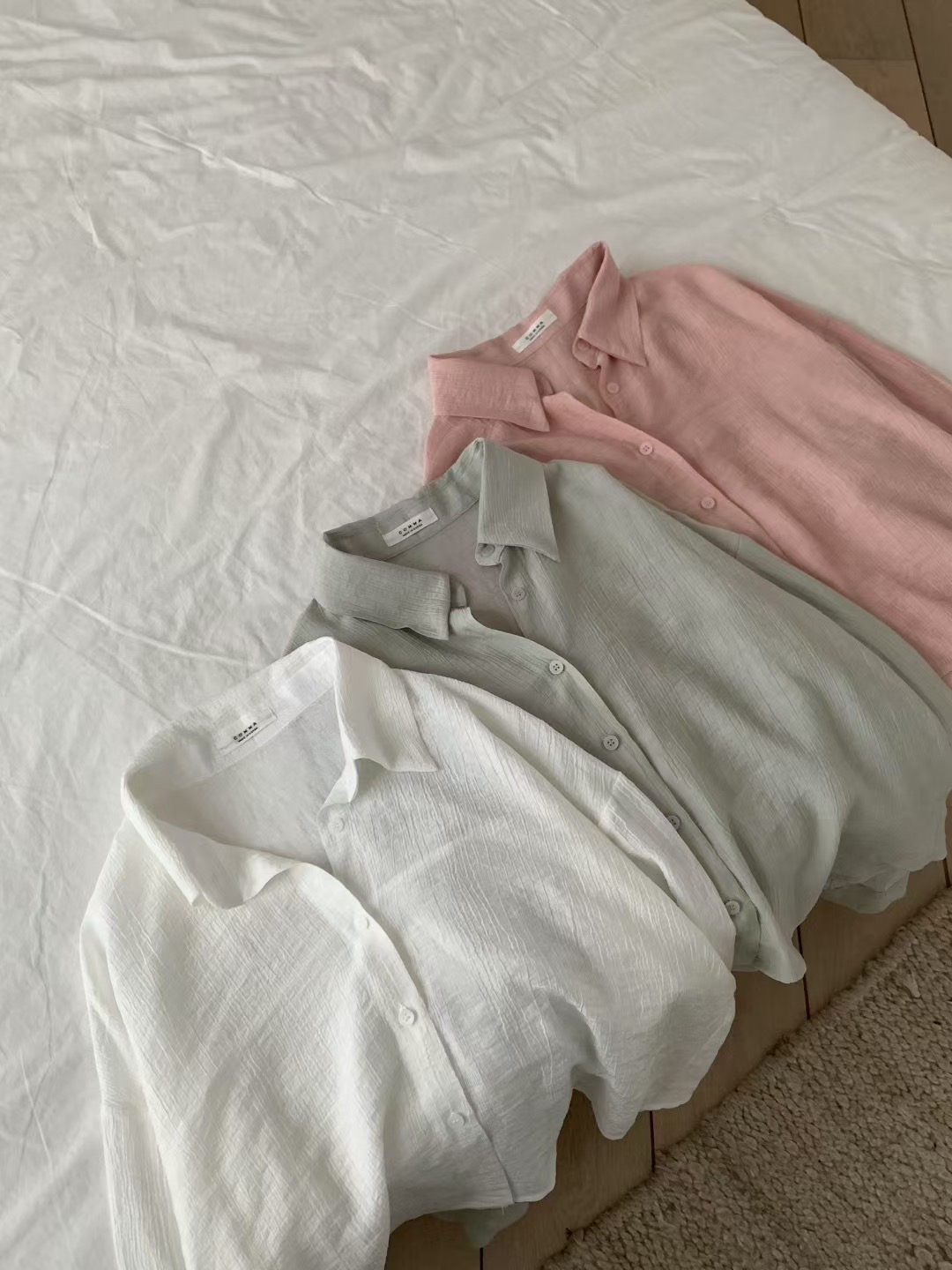 COMMA-콤마-T韓國代購㊣女裝新品熱賣時尚人氣襯衫蕾絲衫COMMA襯衫/蕾絲衫
