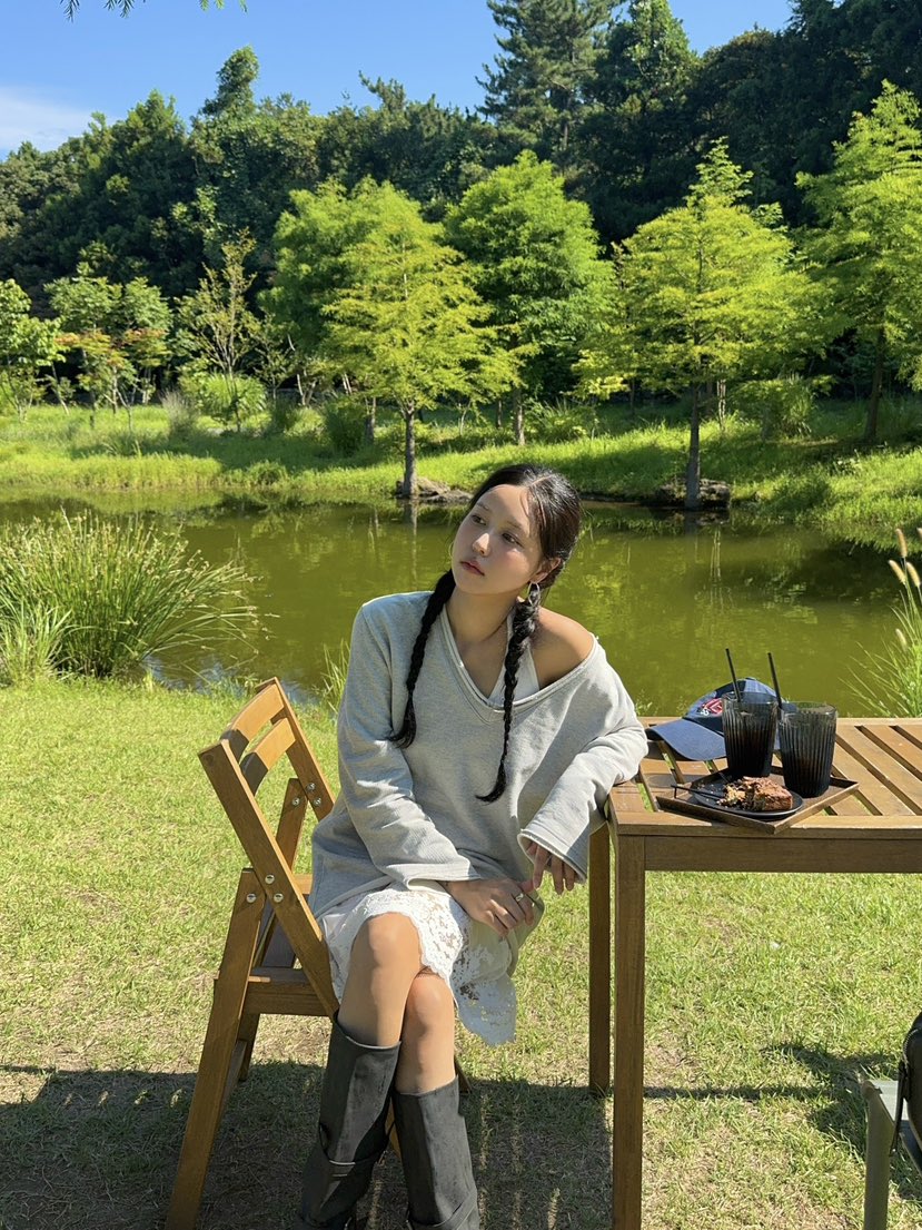 OUPPT東大門㊣代購女裝新品推薦25秋夏人氣時尚職業衛衣雙V領OUPPT衛衣