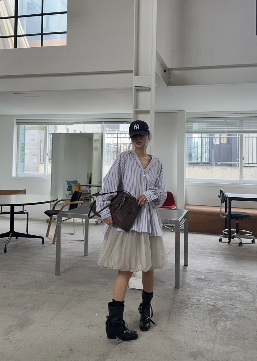 OUPPT東大門㊣直郵女裝新款時尚休閑推薦熱賣人氣襯衫蕾絲衫OUPPT襯衫/蕾絲衫