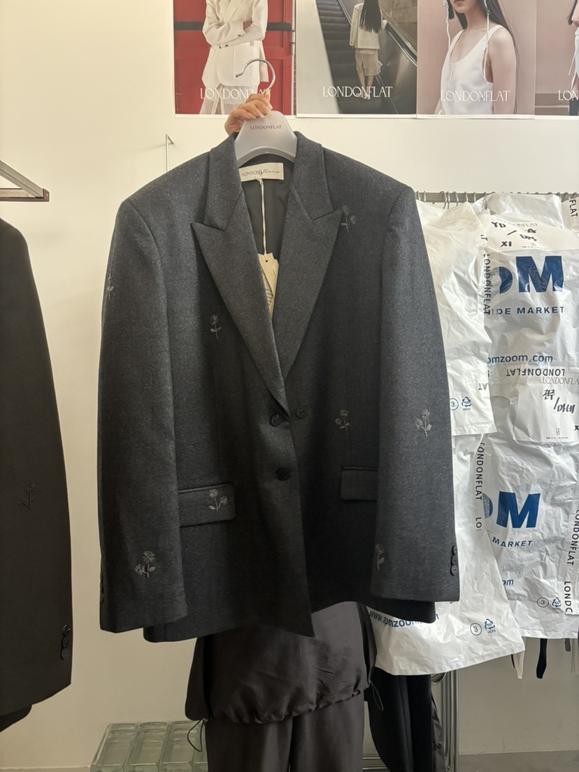 LONDON FLAT東大門㊣代購女裝新品25秋夏休閑人氣夾克刺繡LONDON FLAT夾克圖色1