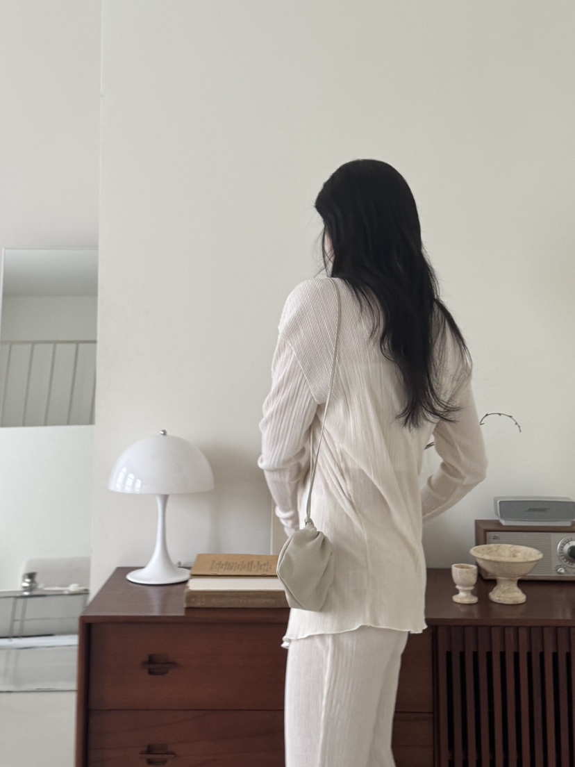 RIAH東大門㊣實拍女士新款25秋夏人氣時尚套裝兩件套柔軟褶皺RIAH套裝