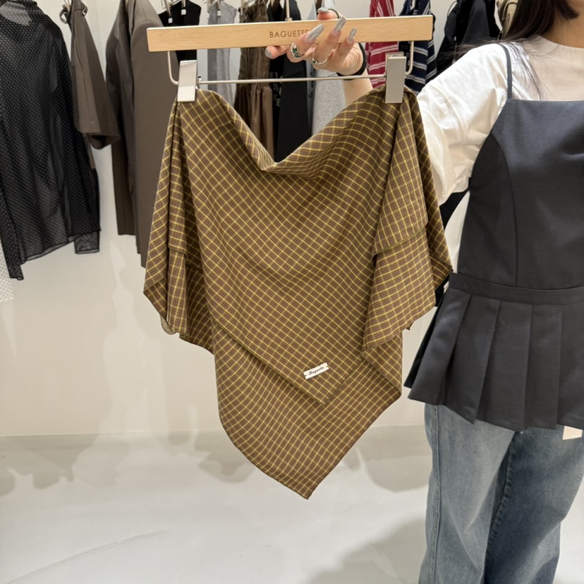 URBANSTORY/REMAKING東大門㊣直郵女裝新款熱賣圍巾披肩格紋BAGUETTE-P圍巾/披肩圖色1